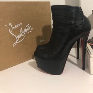 Christian Louboutin Amor